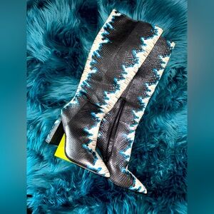 Gianni Bini Kellbie tall snake print boots